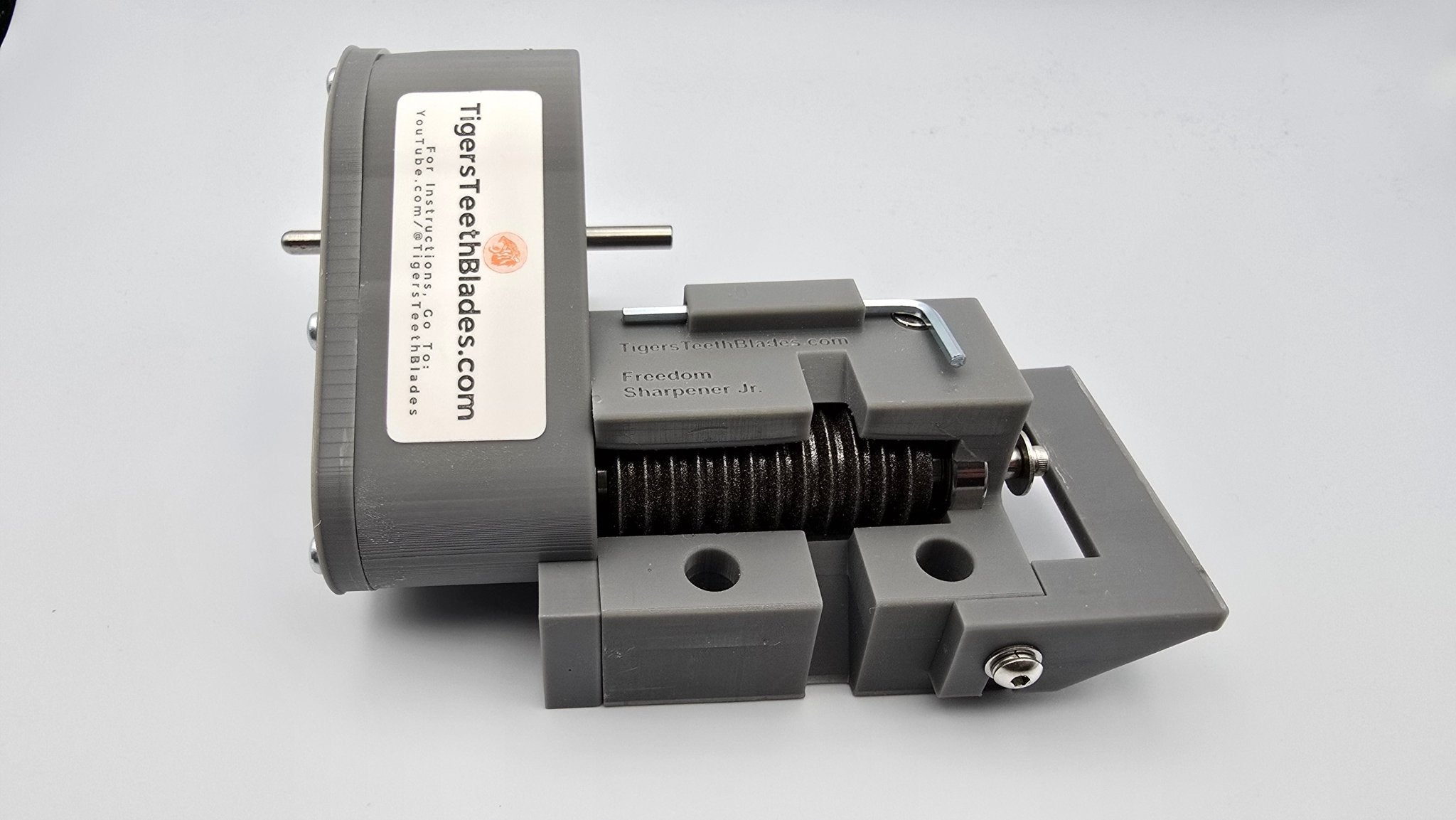 Freedom Max Sharpener - Tigers Teeth Blades