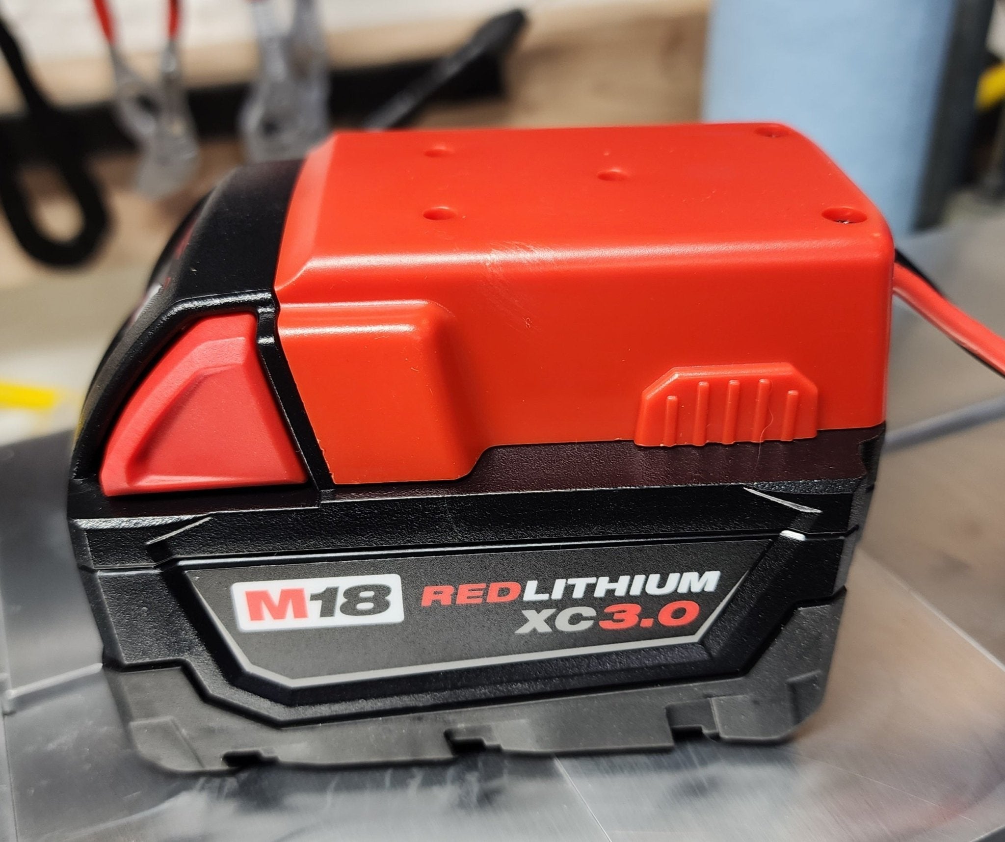 Milwaukee m18 battery discount converter